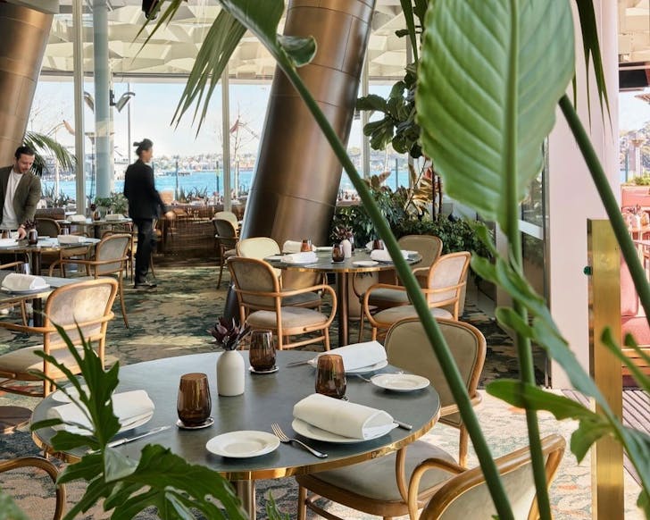 restaurants open on monday in sydney