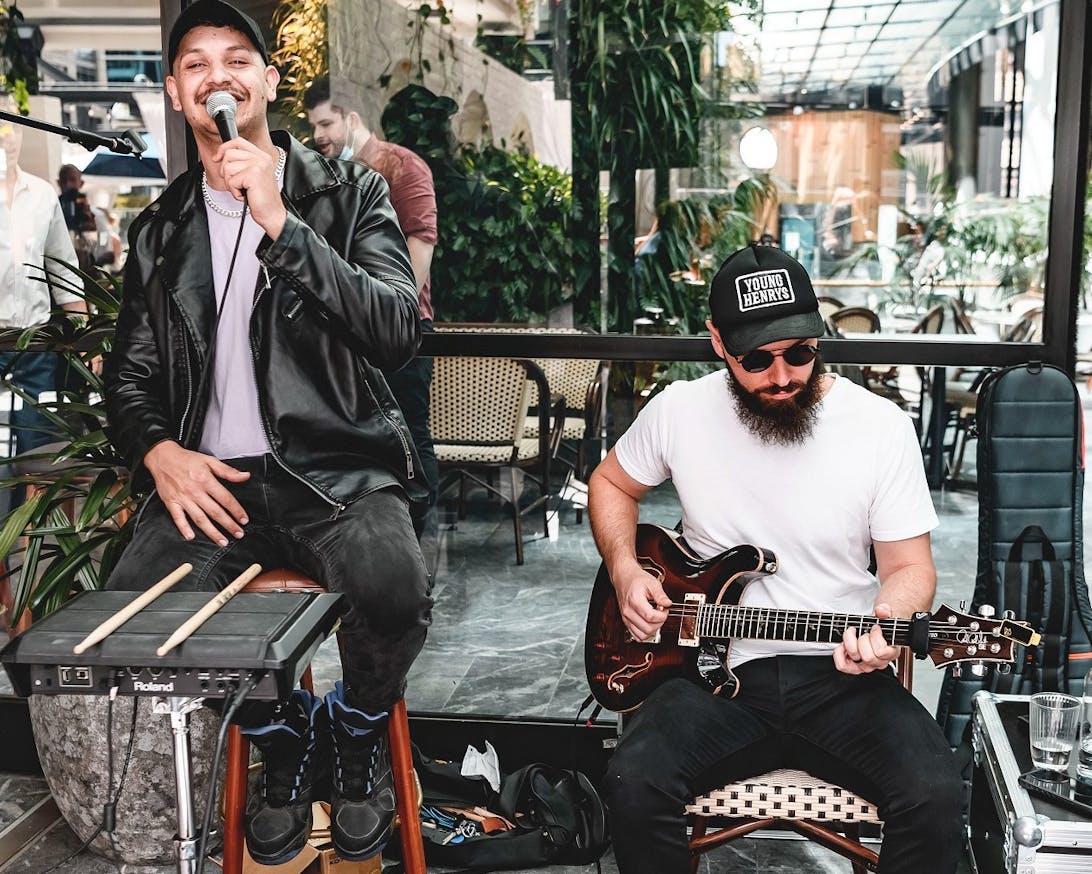 Restaurants With Live Music Sydney