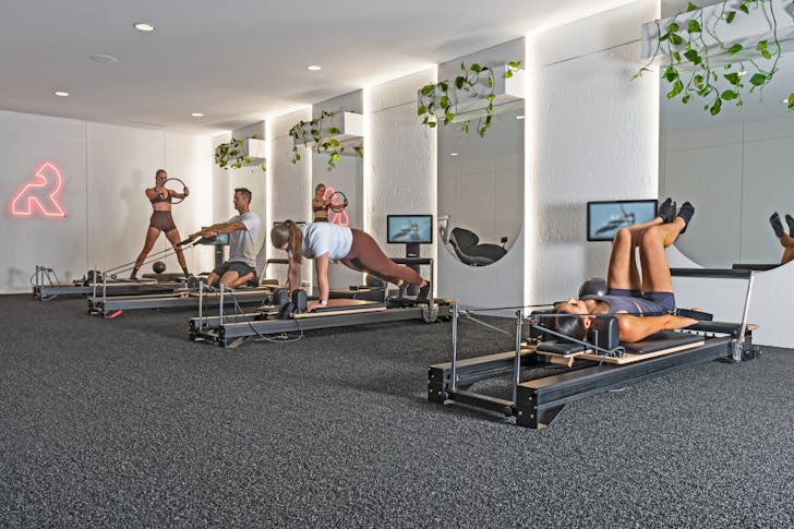 Revo gym reformer pilates