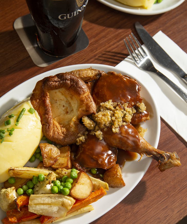 9 Delicious Sunday Roasts In Perth That Might Just Beat Your Mum