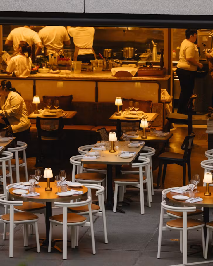 rovollo outdoor tables, one of the best sydney restaurants 