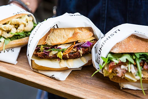 saluministi-melbourne-causeway