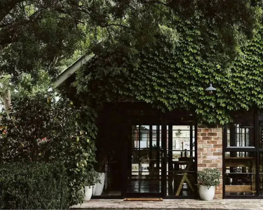 Sara Dining and Garden