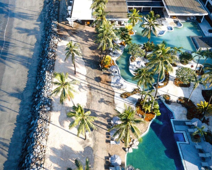 pool at sheratof fiji resort