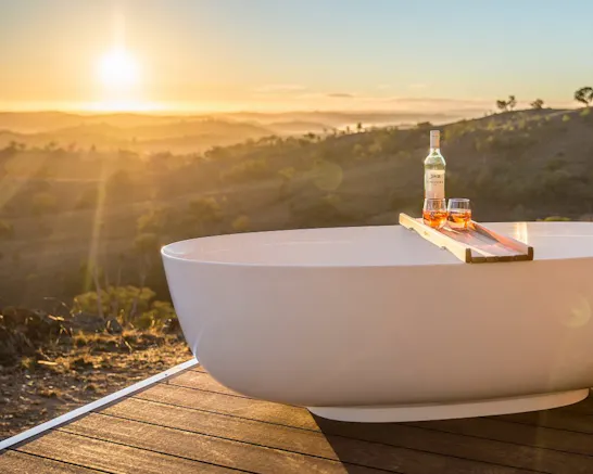 The Best Places To Stay Near Sydney With Outdoor Baths | URBAN LIST SYDNEY