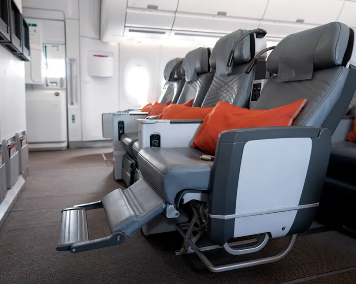 Singapore airlines premium economy seats
