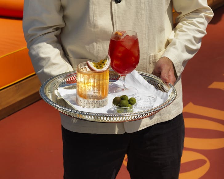 solare superyacht sydney drinks
