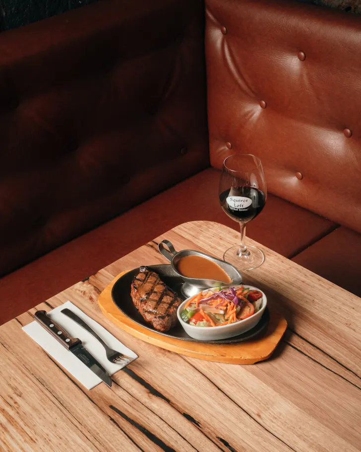 Squire's Loft steakhouse Melbourne