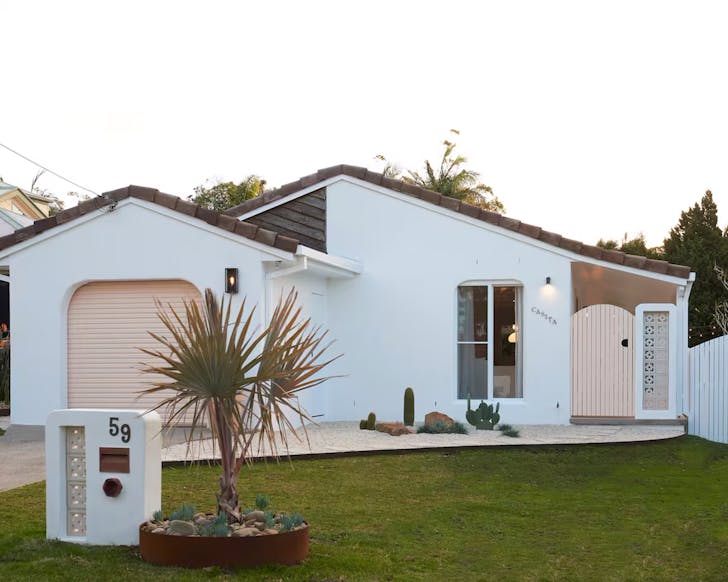 stay casita vincentia jervis bay, one of the most pet-friendly airbnbs near sydney