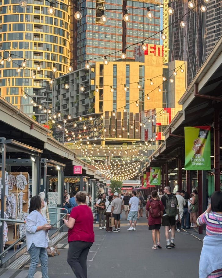 summer night market melbourne