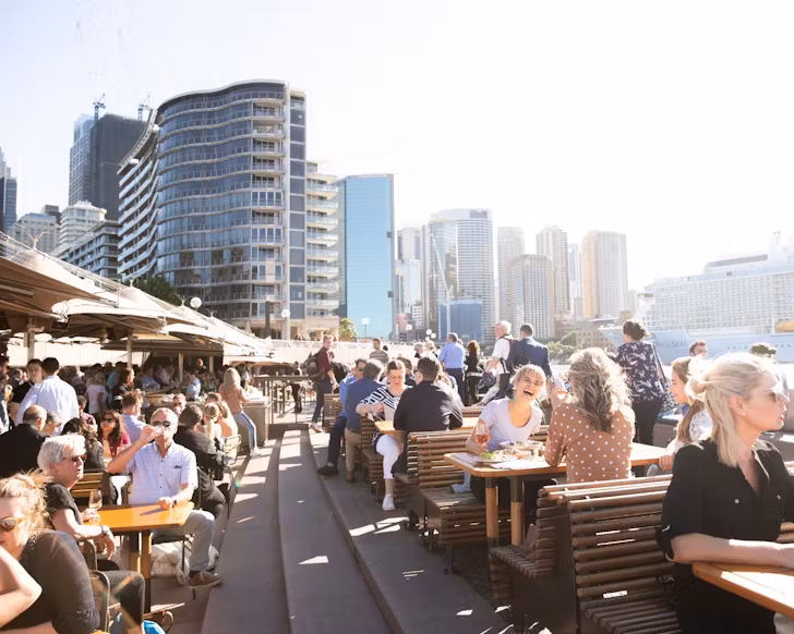 opera bar atmosphere sydney