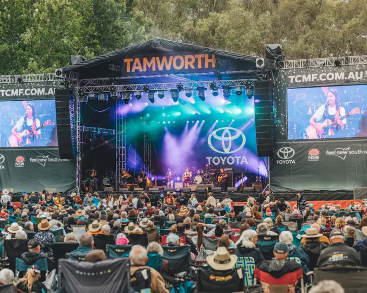 A crowd watches the stage at Tamworth Country Music Festival