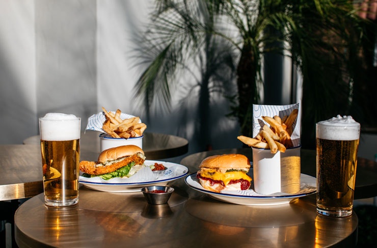 burgers and beers at the norfolk house and hotel