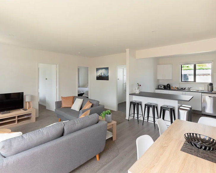 A view of the lounge room at The Willows one of the best accommodation options in Wanaka, New Zealand