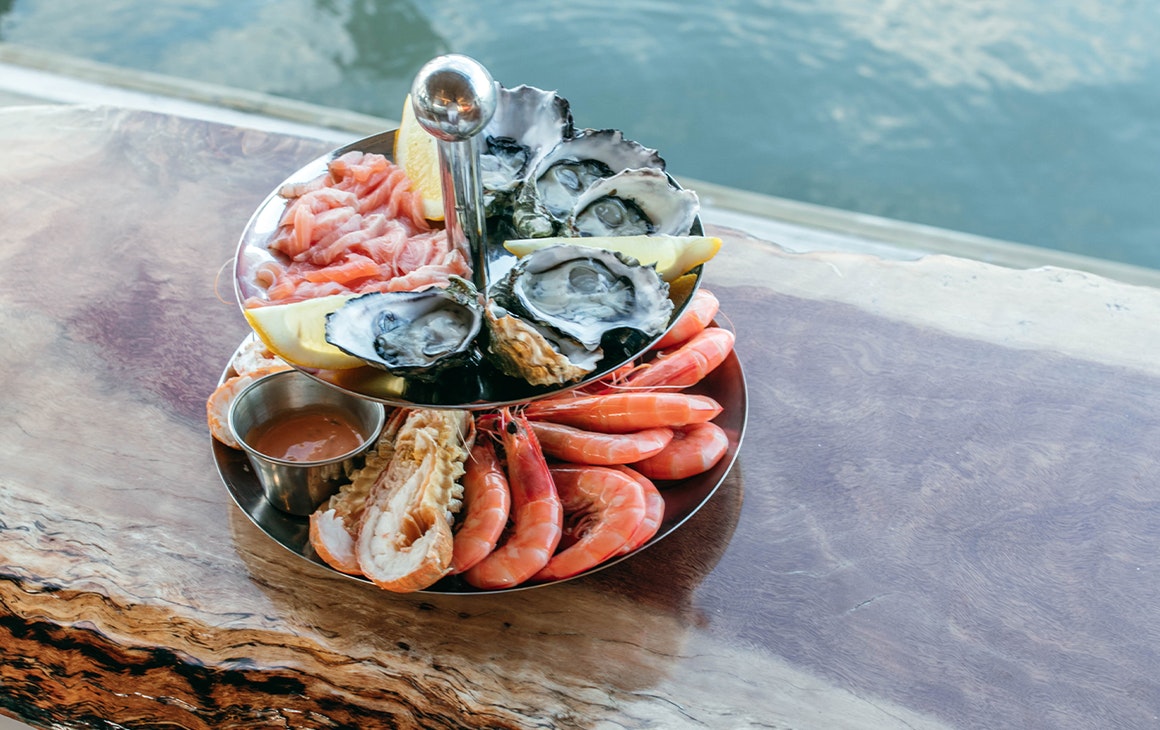 platter of fresh seafood