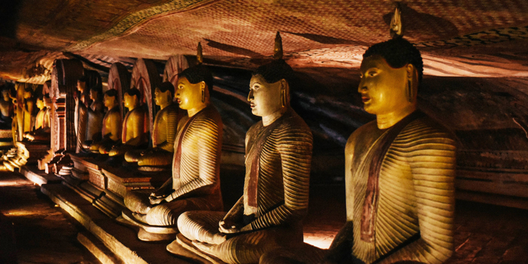 things-to-do-in-sri-lanka-dambulla-cave-temple