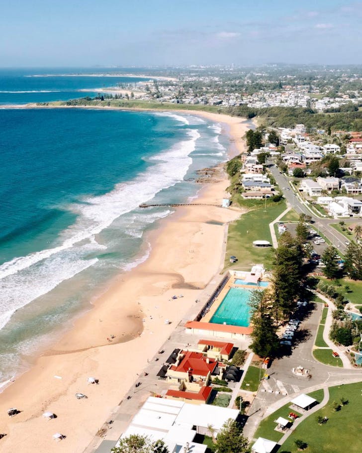 Thirroul beach