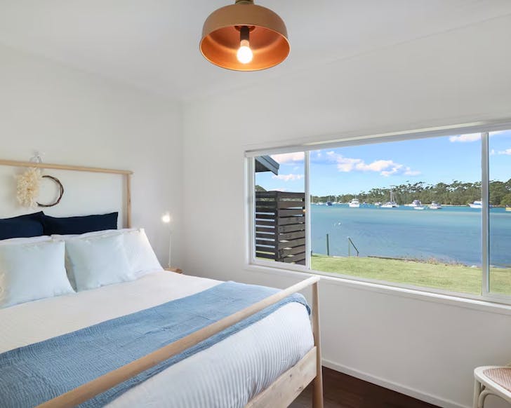 tide waterfront cottage