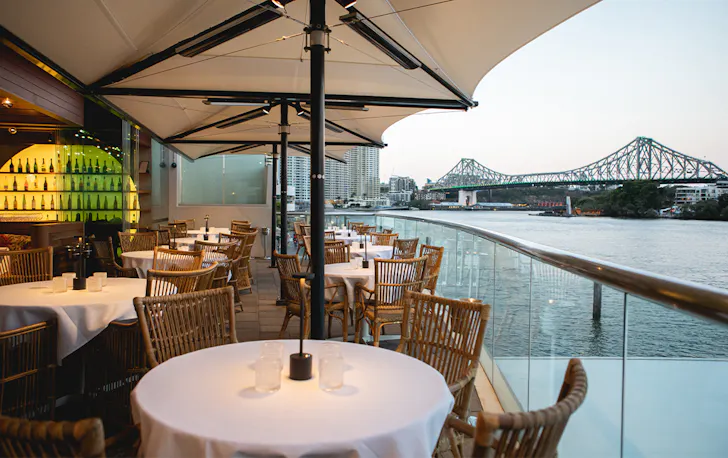 outside deck overlooking the story bridge