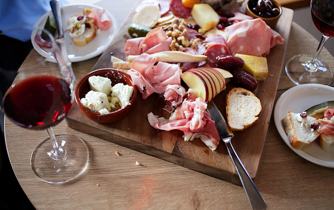 Grazing board at Tom's