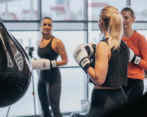 HRX - Fun Trainer-led group workouts in HRX, Boxing