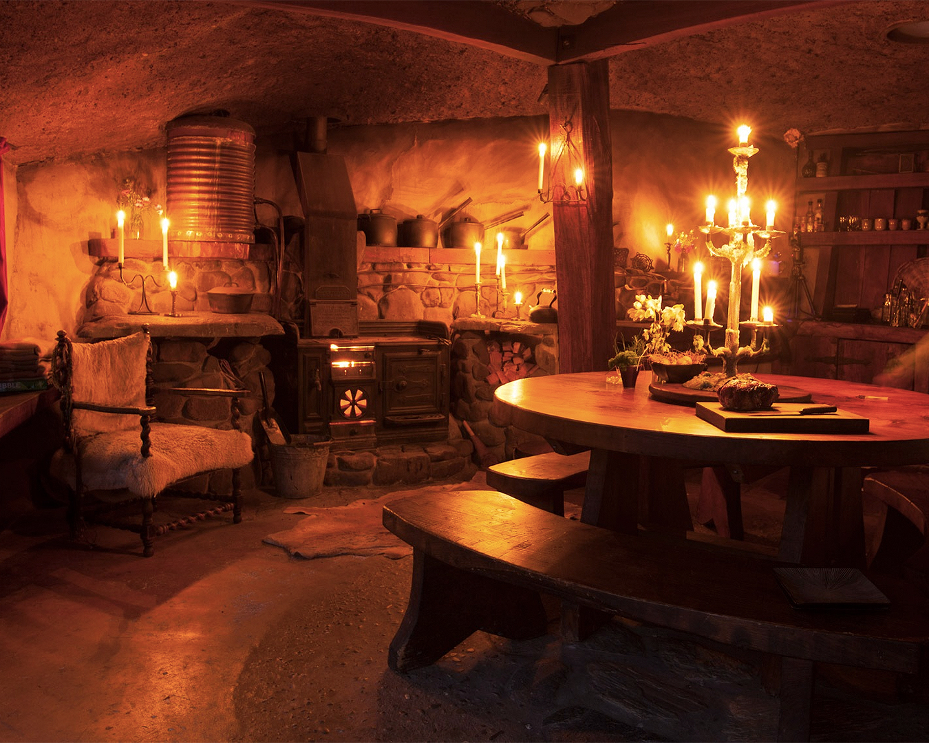 The cosy hobbit-like interior at Underhill Valley.