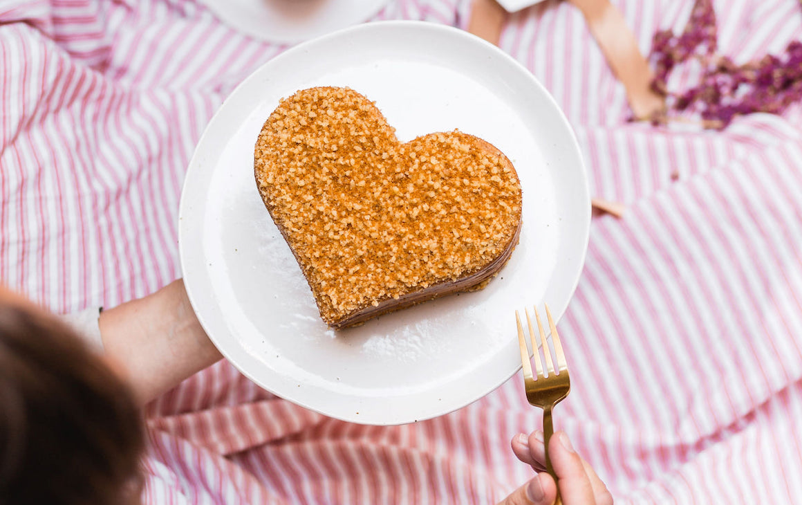 a heart shaped Honeycake