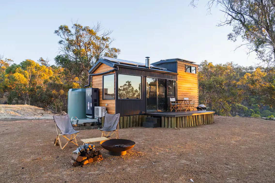 WA's Best Tiny Homes And Cabins For Your Next Off-Grid Escape | URBAN ...