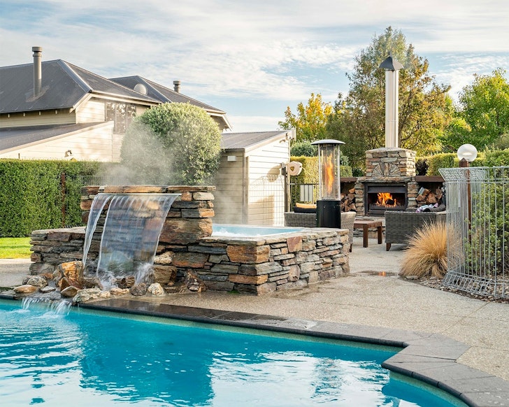 The pool at Wānaka Luxury Apartments one of the best accommodation options in Wānaka New Zealand
