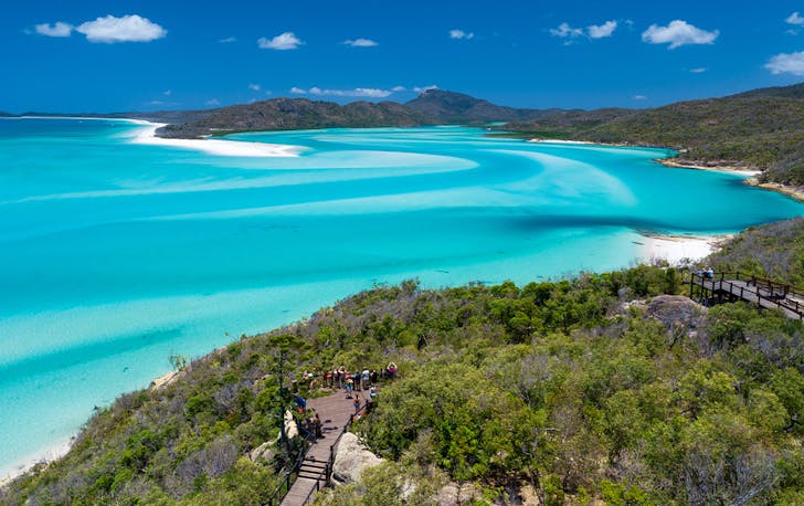 A white sandy beach in the Whitsundays
