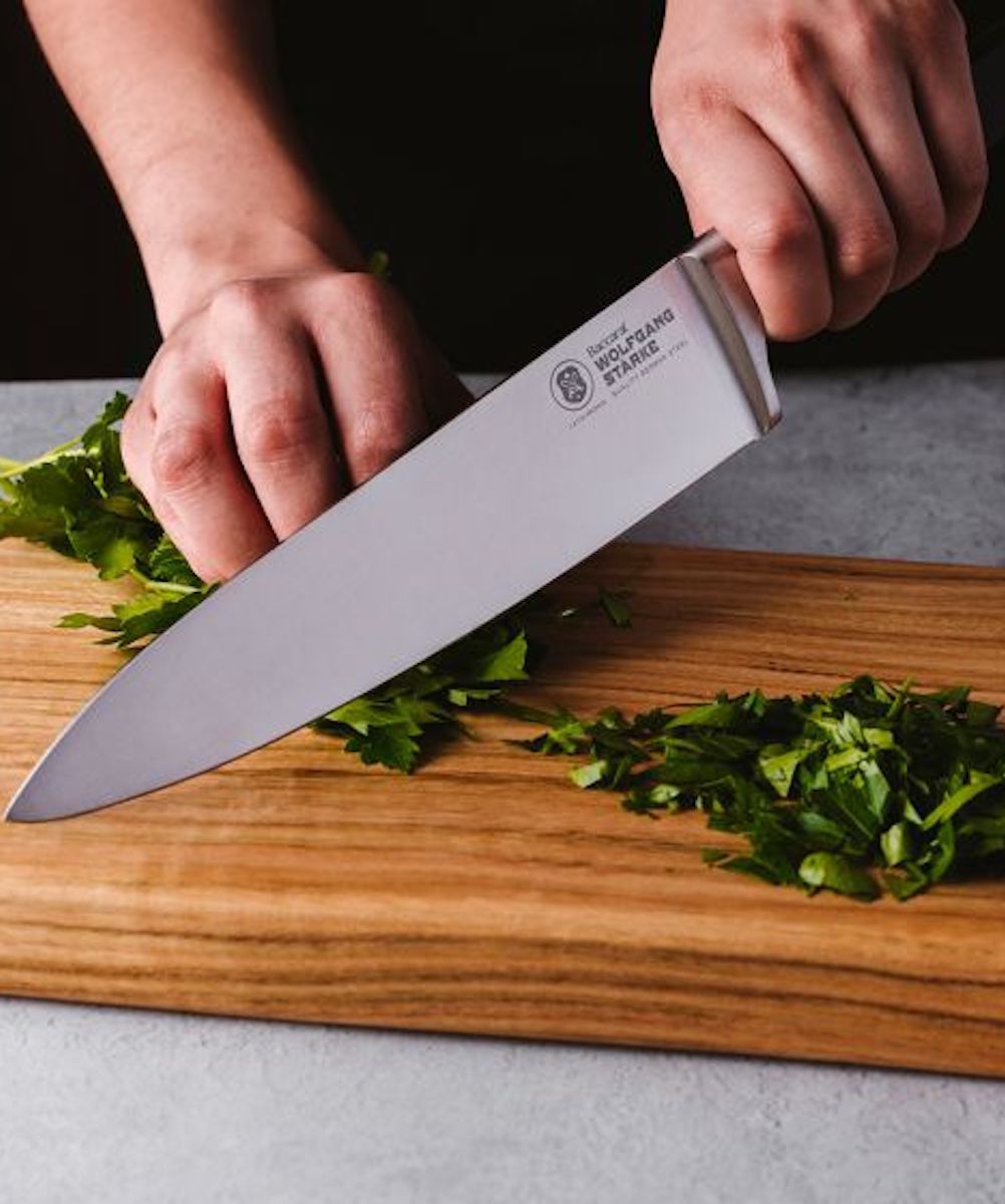 Cleaning Kitchen Knife.