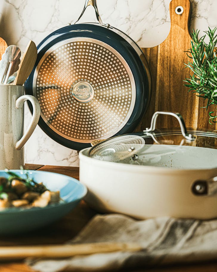 cosmo cookware blue and cream pans