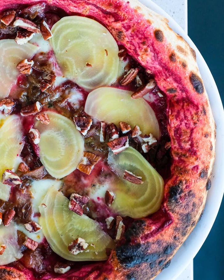 Pizza Madre vegetarian pizza