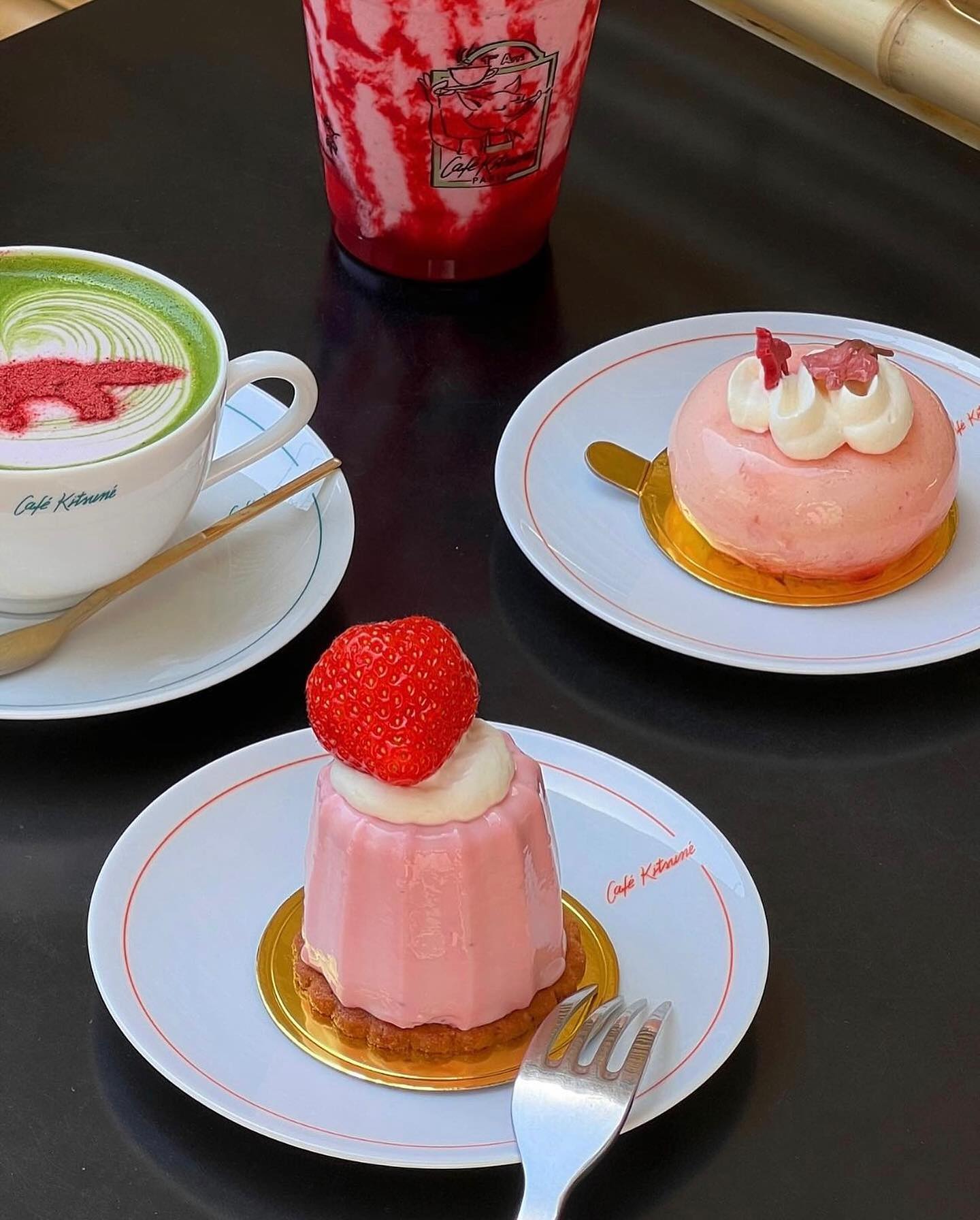 Cafe Kitsune Paris cakes