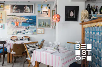 restaurant with lots of coastal decorations