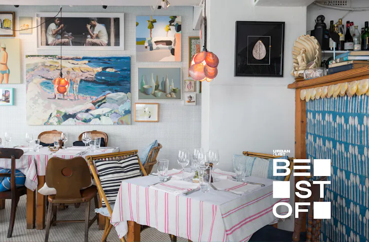 restaurant with lots of coastal decorations