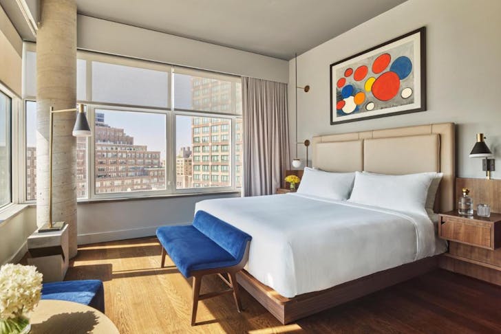 Modernhaus SoHo bedroom suite overlooking New York City