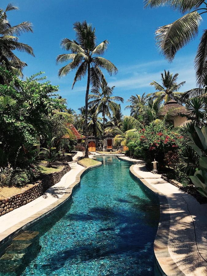 Pura Djuma Beach Resort Bali pool area