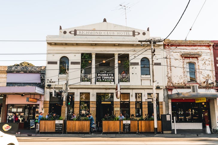 Richmond Club Hotel.