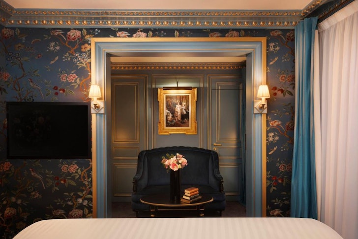 Maison Proust Paris hotel room