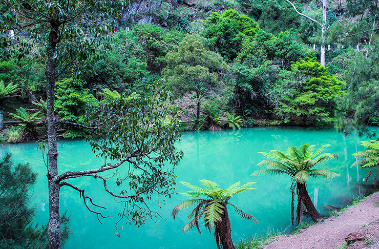 the blue lake at the jenolan caves