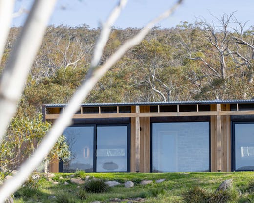 hidden off grid cabin in alpine bush