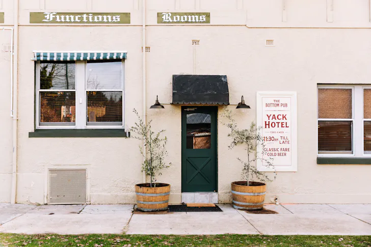 The Yackandandah Hotel Taken Over By Melbourne Chef Dale Kemp