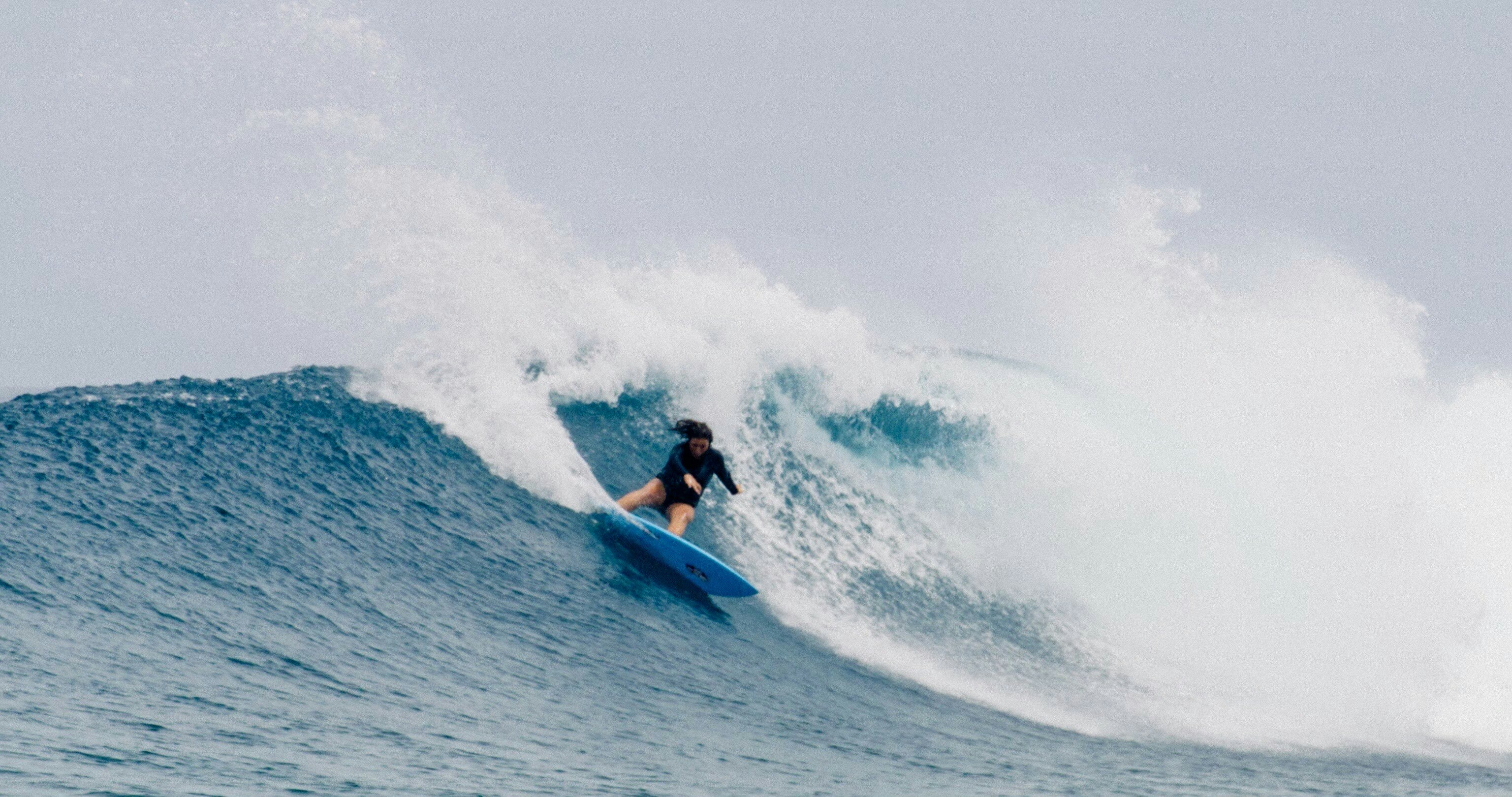 holly wawn surfing