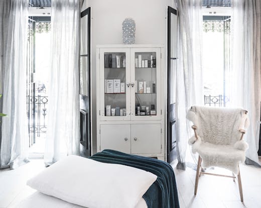 James Vivian dermal therapies 