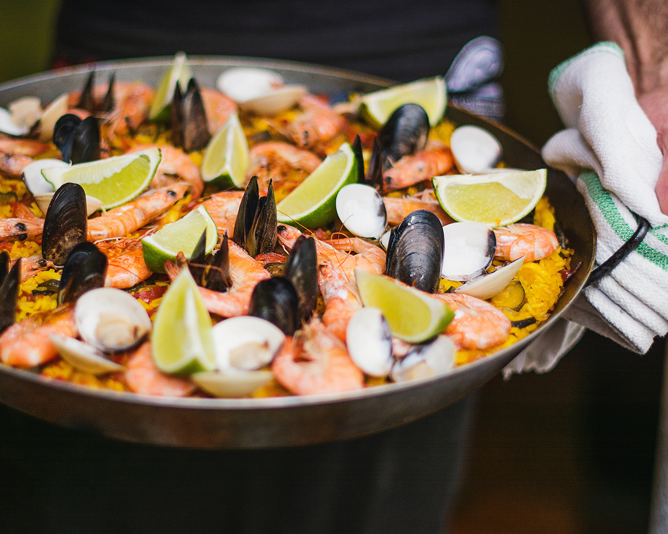 A big pan of seafood paella