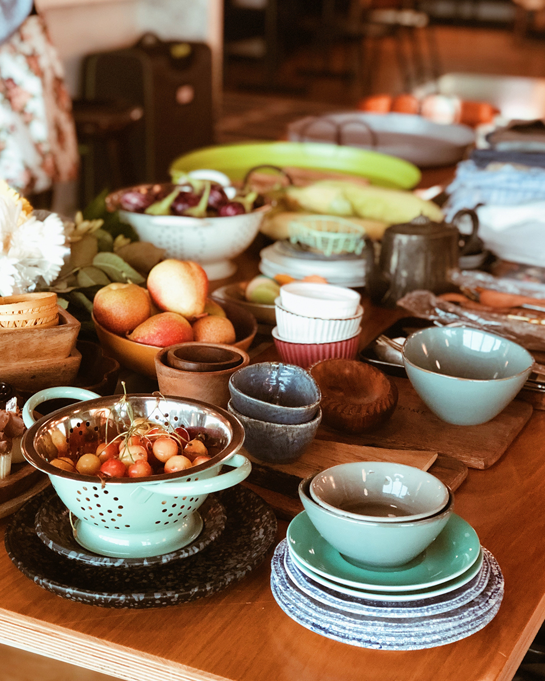 mix plates and bowls on a table