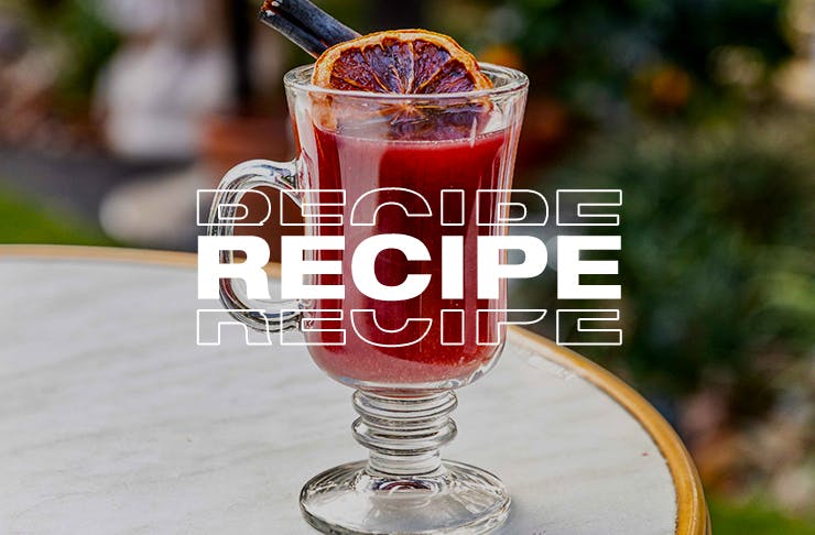 mulled wine with word 'recipe' on top