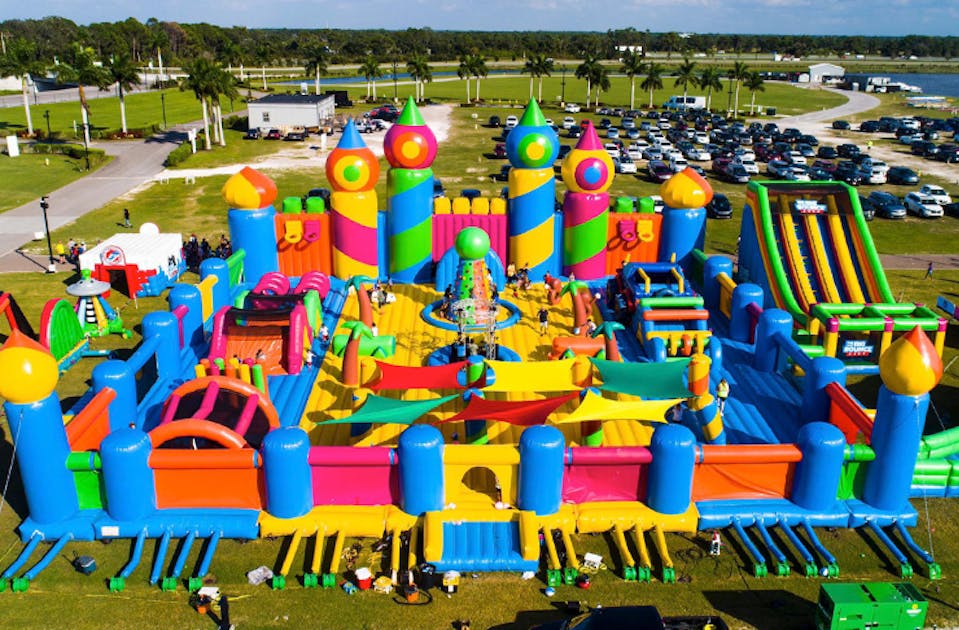 Defy Gravity On This Giant Space-Themed Bouncy Castle Coming To Sydney ...